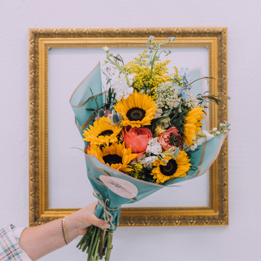 Luxe Sized Sunflower Farm Pick Bouquet