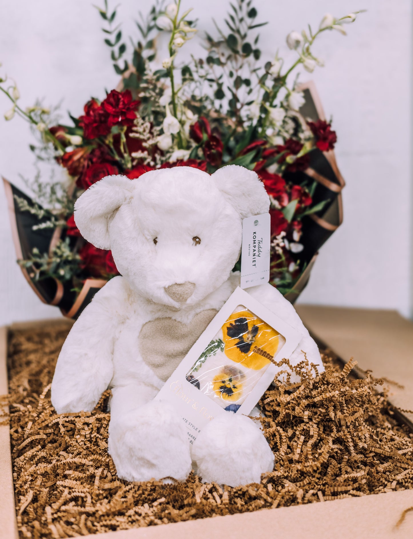 Red Sweetheart Classic - Valentine’s Day Gift Package