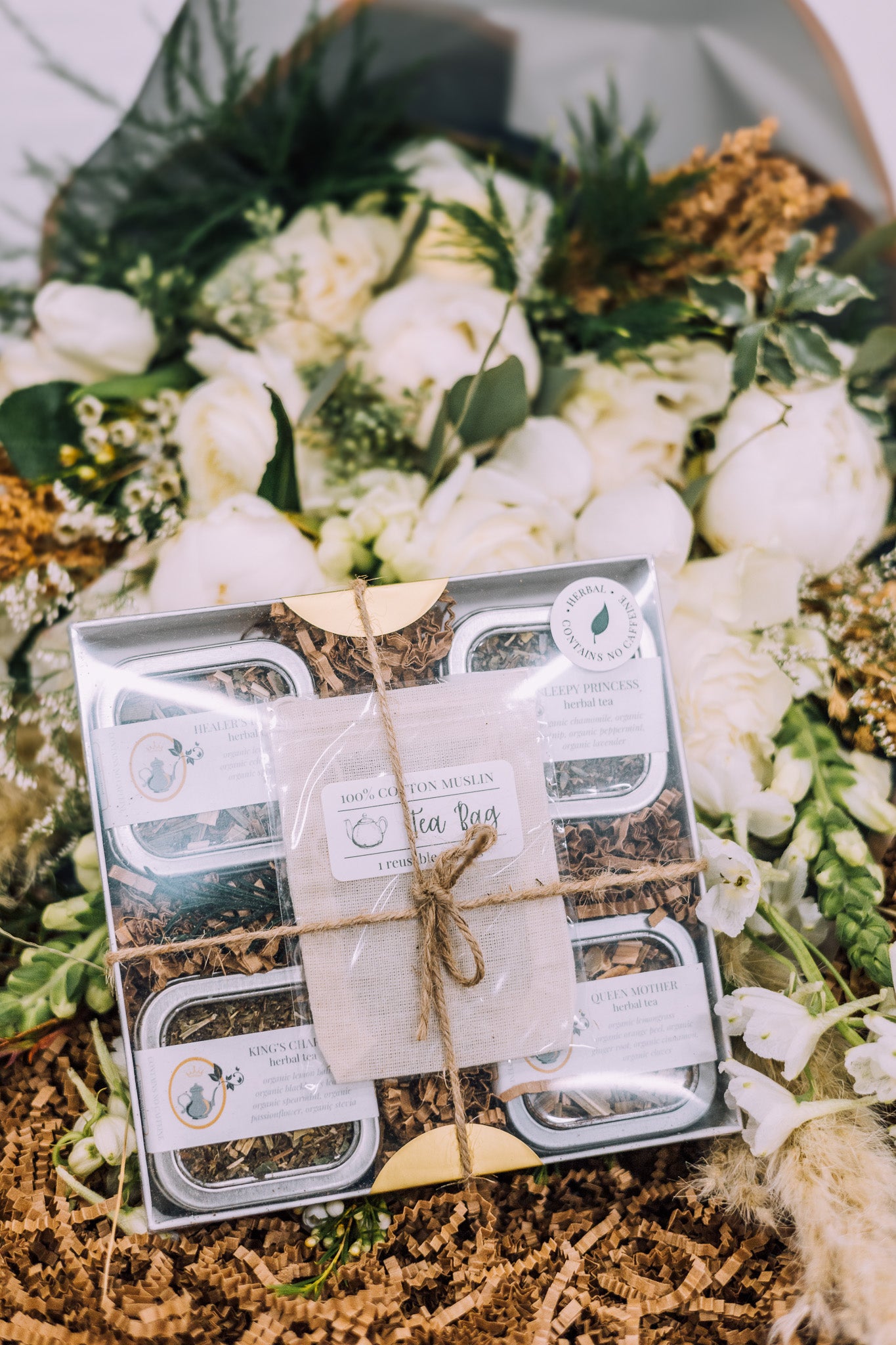 White Unwind & Bloom - Valentine’s Day Gift Package