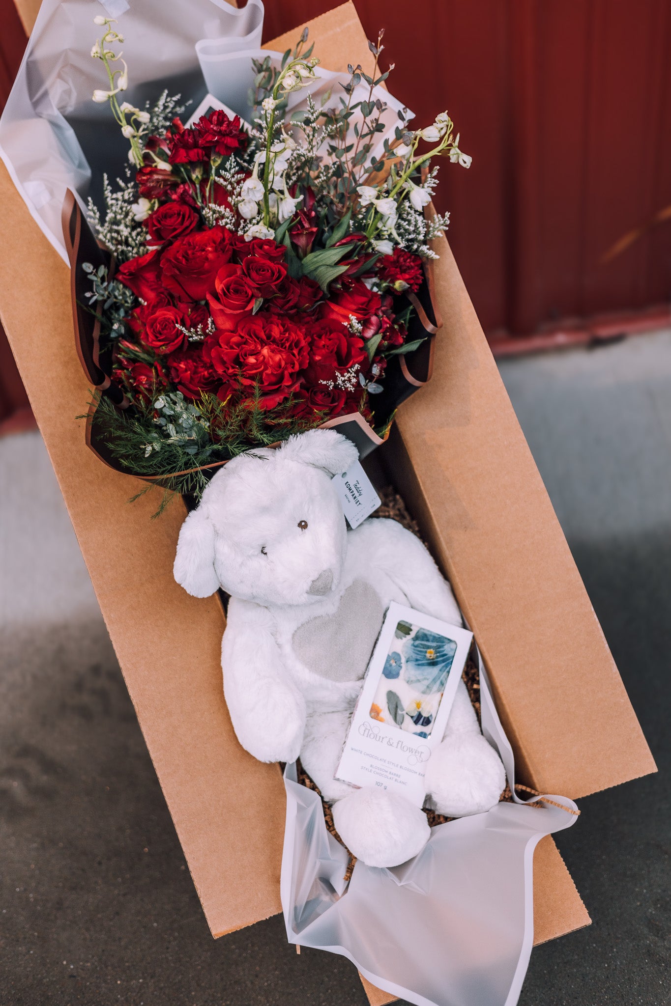 Red Sweetheart Classic - Valentine’s Day Gift Package